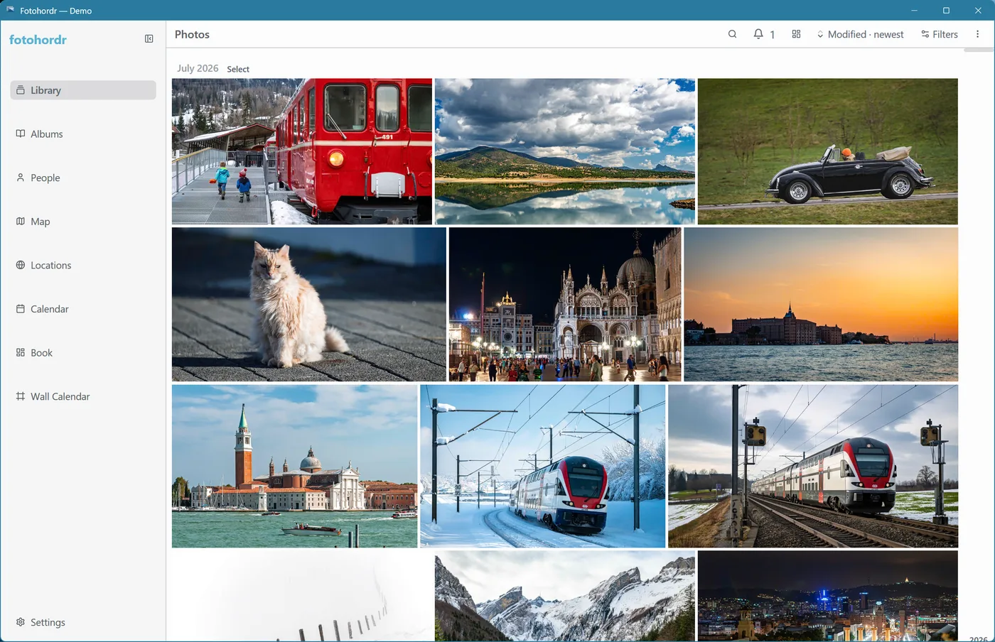 The fotohordr library grid